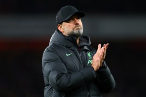 足总杯今晨再迎强敌；比利亚雷亚尔调整名单；主帅态度：媒体盛赞；医务组通报恢复的简单介绍-乐竟体育